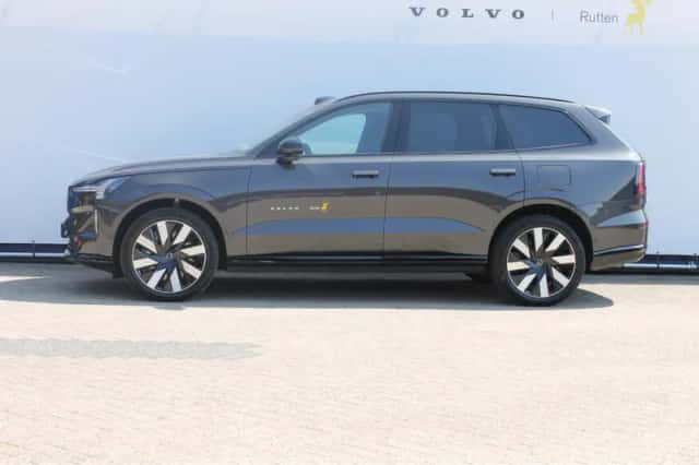 Volvo EX90 (2025) thumbnail 3