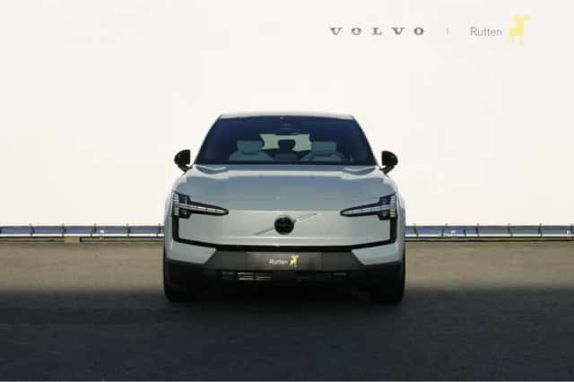 Volvo EX30 (2026) thumbnail 2