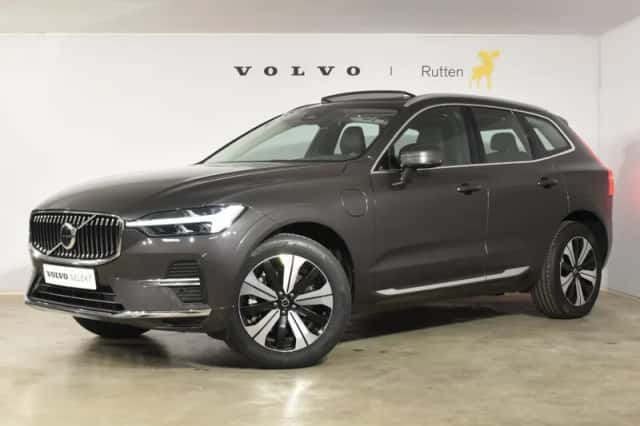 Volvo XC60 (2023) thumbnail 2