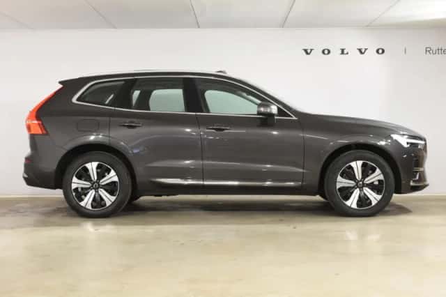 Volvo XC60 (2023) thumbnail 5