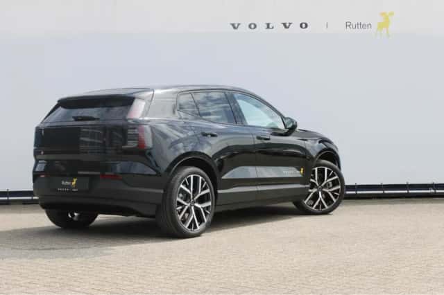 Volvo EX30 (2026) thumbnail 5