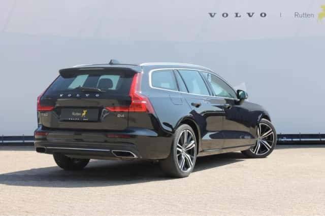 Volvo V60 (2021) thumbnail 4