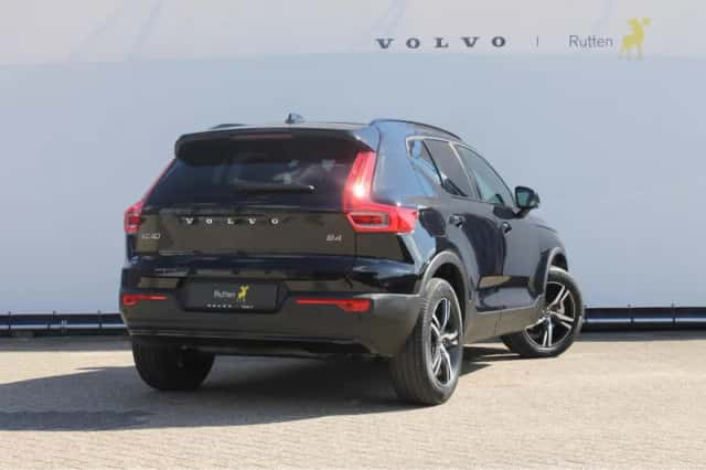 Volvo XC40 (2026) thumbnail 2