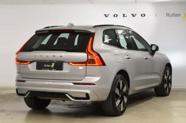 Volvo XC60 (2024) thumbnail 6