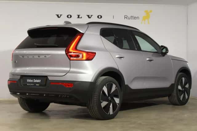 Volvo EX40 (2026) thumbnail 3