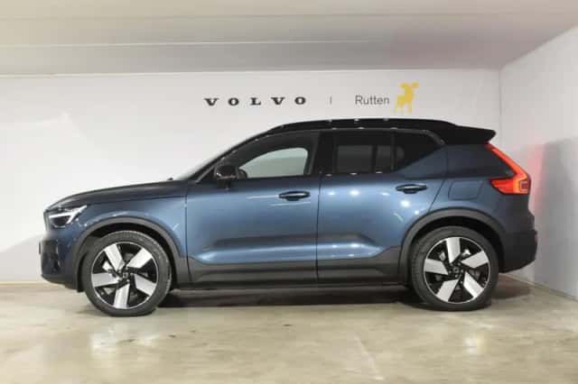 Volvo EX40 (2026) thumbnail 6