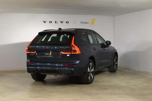 Volvo XC60 (2024) thumbnail 4