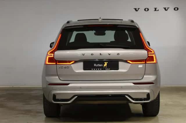 Volvo XC60 (2024) thumbnail 6
