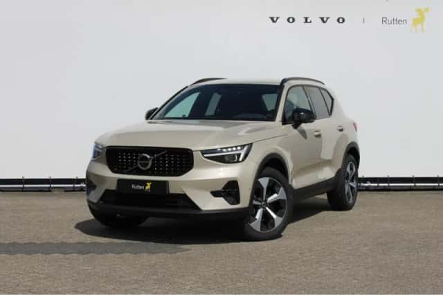Volvo XC40 (2024) thumbnail 2