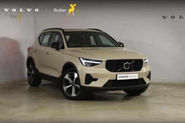 Volvo XC40 (2025) thumbnail 1