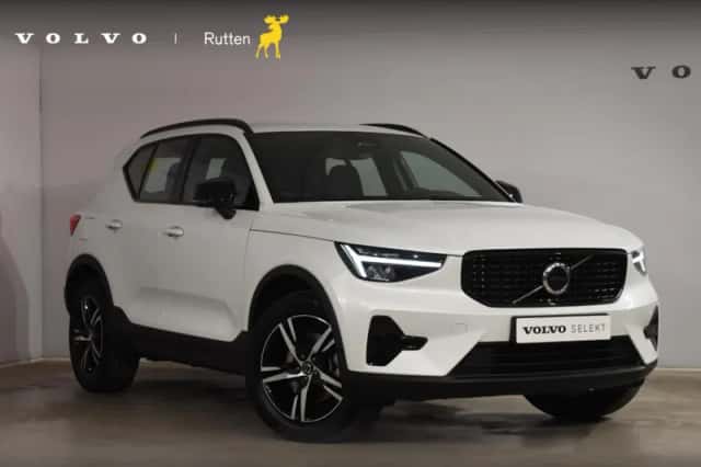 Volvo XC40 (2025) thumbnail 1