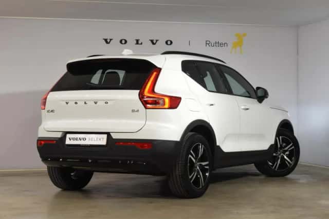 Volvo XC40 (2025) thumbnail 3