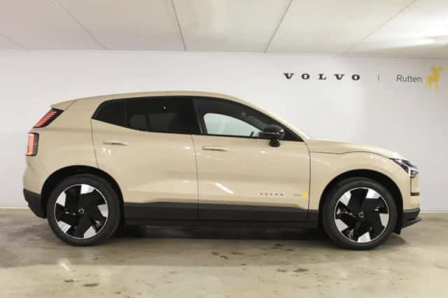 Volvo EX30 (2026) thumbnail 5