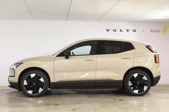 Volvo EX30 (2026) thumbnail 6