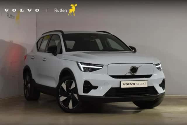 Volvo EX40 (2025) thumbnail 1
