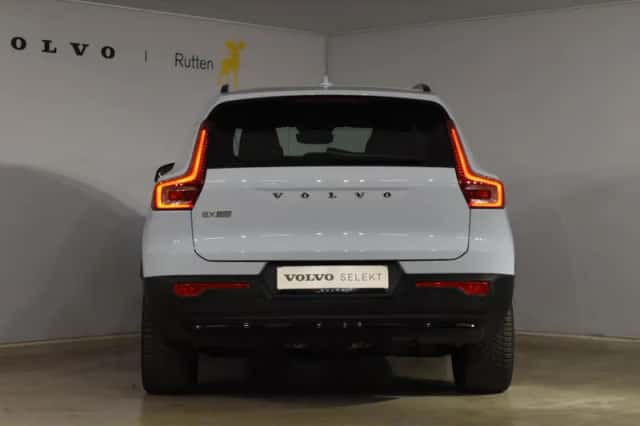 Volvo EX40 (2025) thumbnail 6