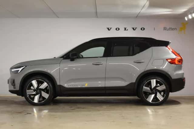 Volvo EX40 (2026) thumbnail 4