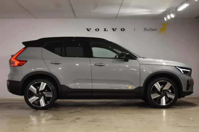 Volvo EX40 (2026) thumbnail 5