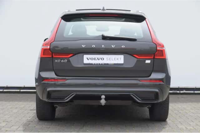 Volvo XC60 (2024) thumbnail 6
