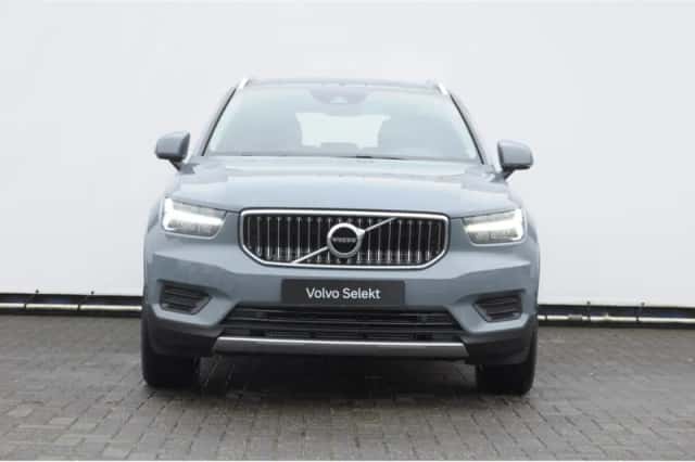 Volvo XC40 (2021) thumbnail 2
