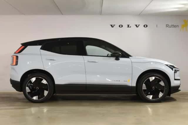 Volvo EX30 (2026) thumbnail 5