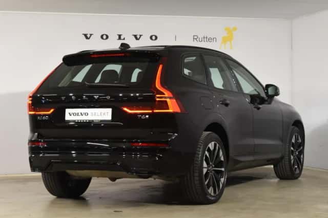 Volvo XC60 (2025) thumbnail 3