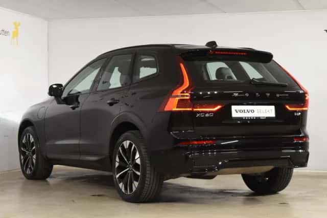 Volvo XC60 (2025) thumbnail 4