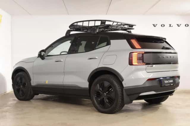 Volvo EX30 (2026) thumbnail 4