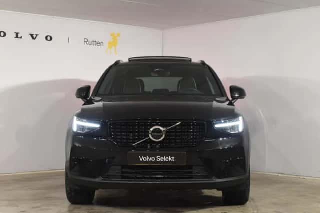 Volvo XC40 (2026) thumbnail 2