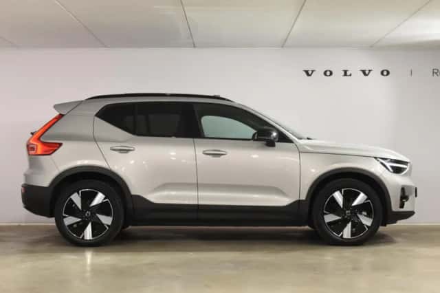 Volvo XC40 (2024) thumbnail 5