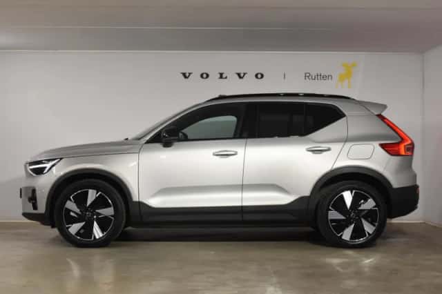 Volvo XC40 (2024) thumbnail 6