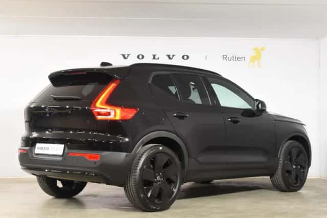 Volvo XC40 (2025) thumbnail 3