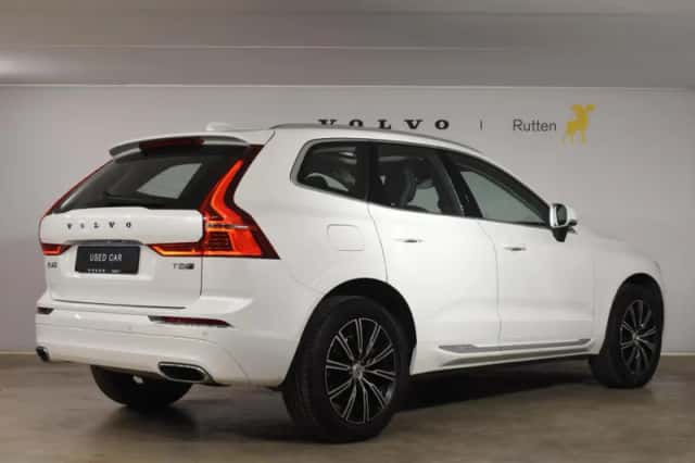 Volvo XC60 (2020) thumbnail 3
