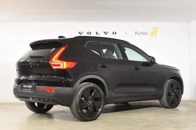 Volvo XC40 (2025) thumbnail 3