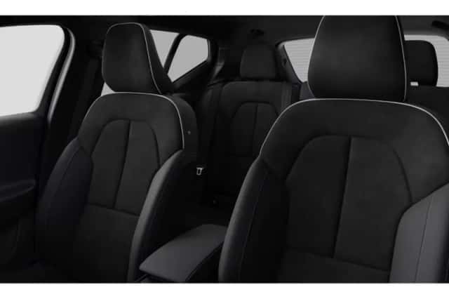 Volvo XC40 (2026) thumbnail 3