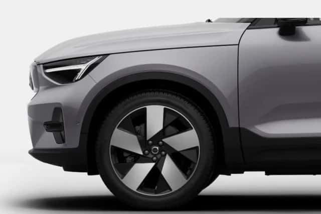 Volvo EX40 (2026) thumbnail 3