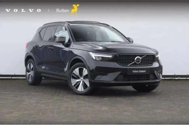 Volvo XC40 (2023) thumbnail 1