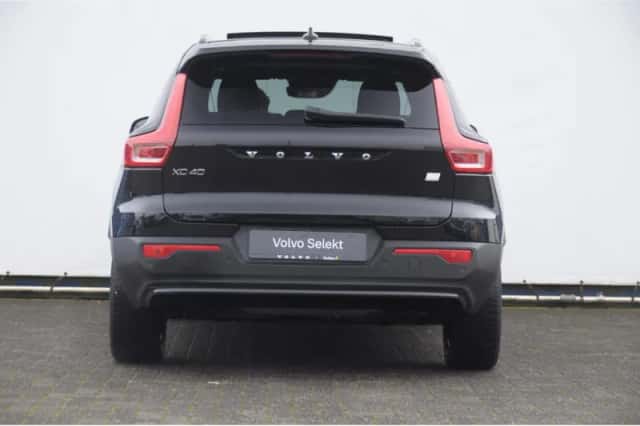 Volvo XC40 (2023) thumbnail 6