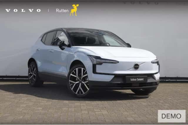 Volvo EX30 (2026) thumbnail 1