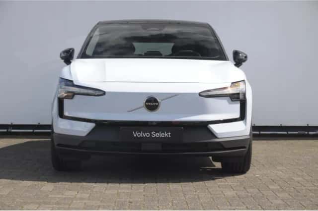 Volvo EX30 (2026) thumbnail 2