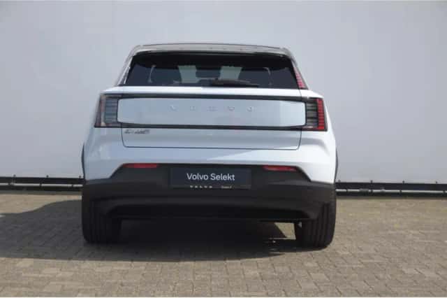 Volvo EX30 (2026) thumbnail 6