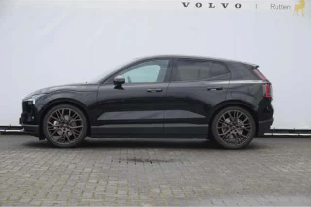 Volvo EX30 (2026) thumbnail 4