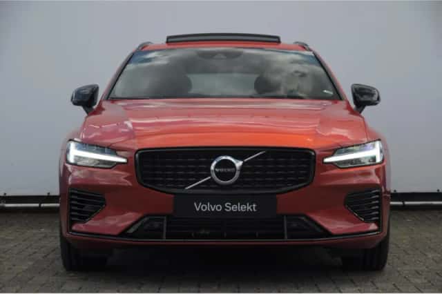 Volvo V60 (2022) thumbnail 2