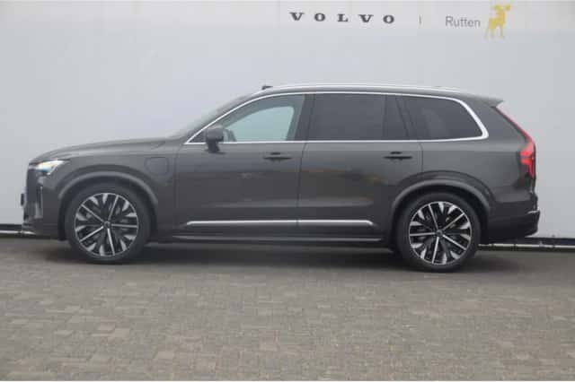 Volvo XC90 (2026) thumbnail 4