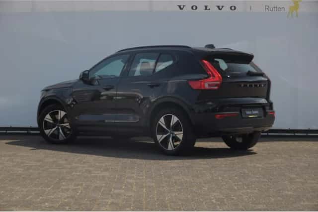 Volvo XC40 (2021) thumbnail 5