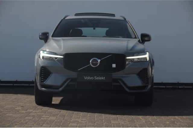 Volvo XC60 (2024) thumbnail 2