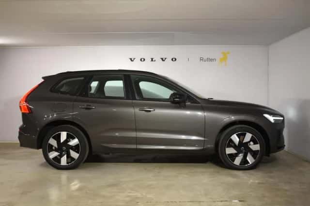 Volvo XC60 (2024) thumbnail 6