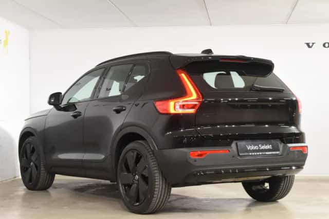 Volvo XC40 (2025) thumbnail 5