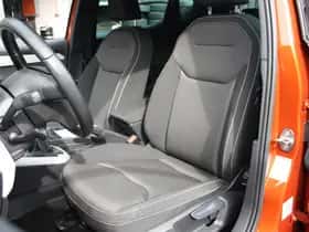 SEAT Arona (2018) thumbnail 8