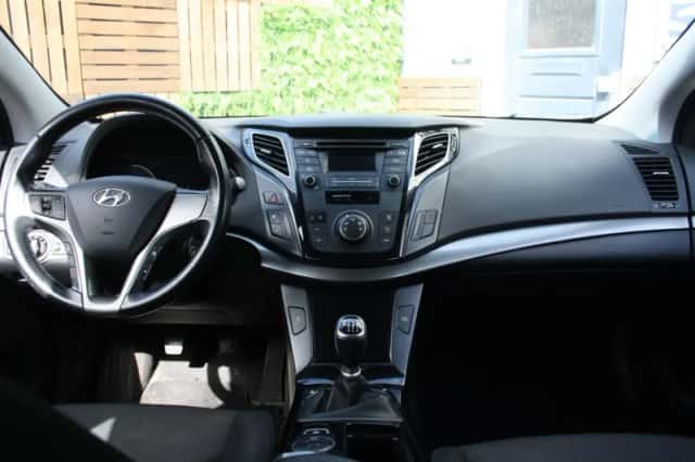 Hyundai i40 (2016) thumbnail 9